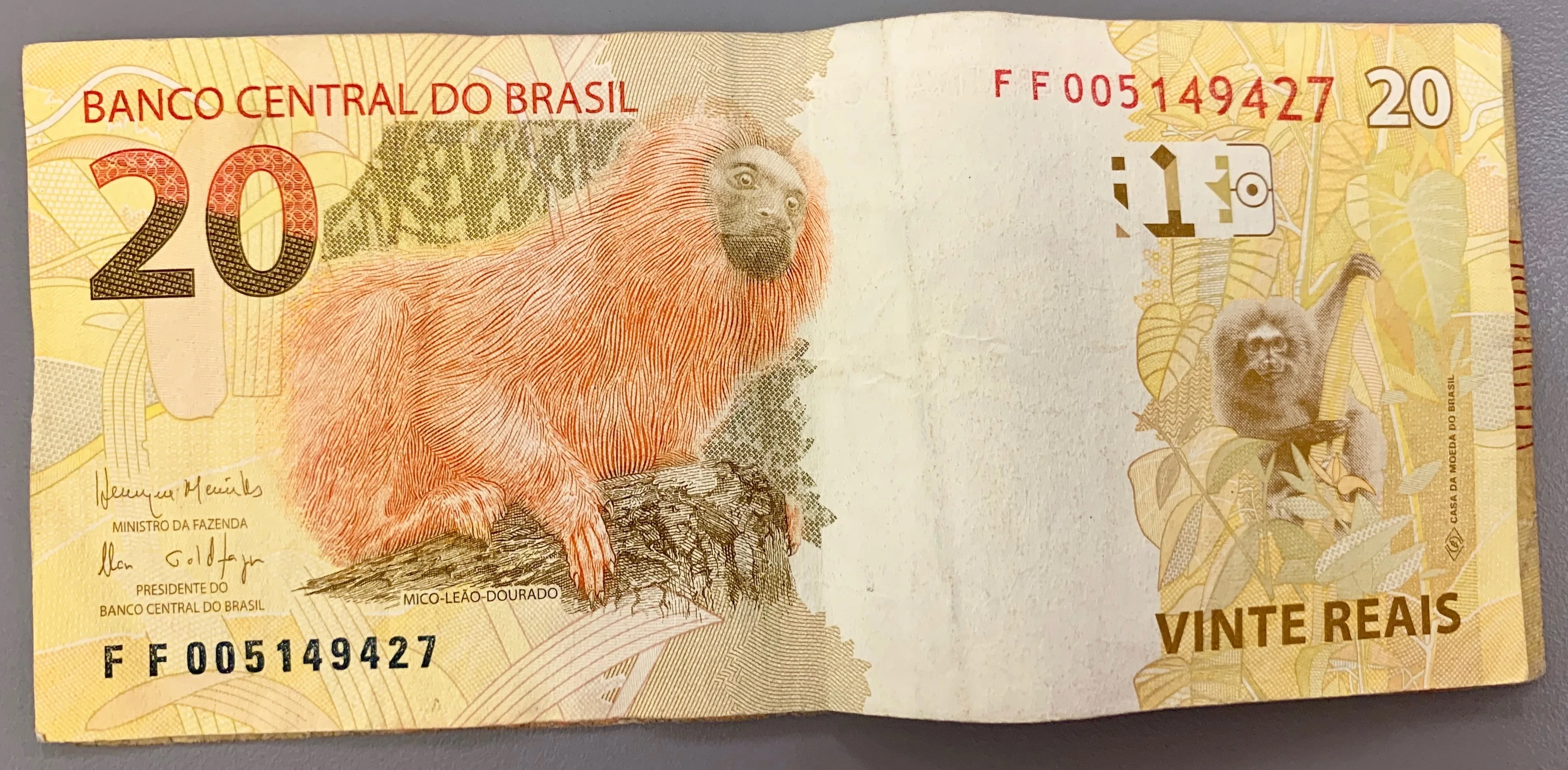 Cédula de 20 reais, moeda usada no cálculo do imposto de importação no Brasil