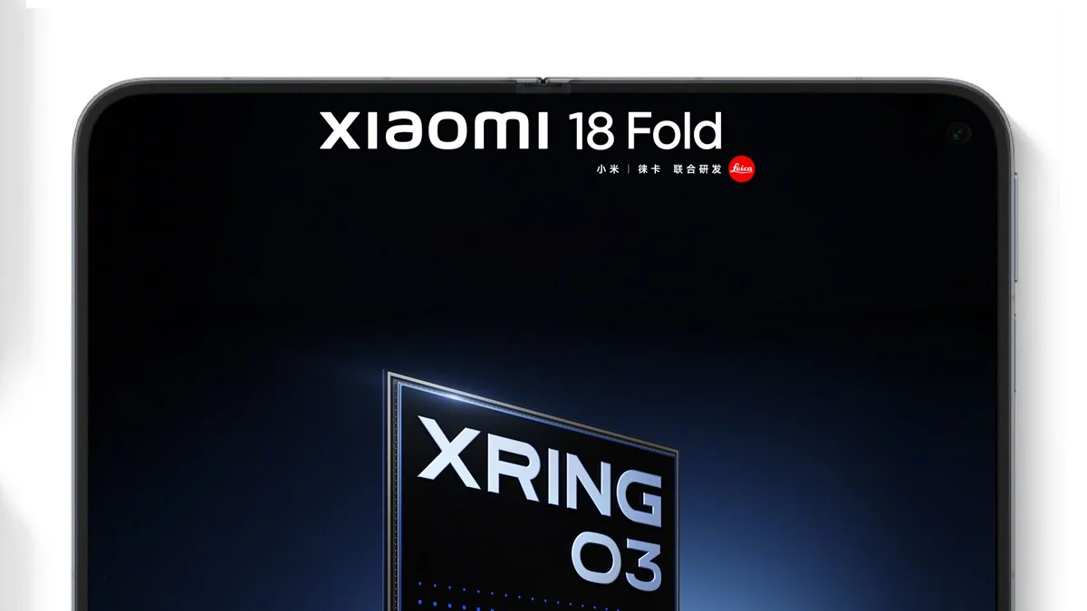 Xiaomi 18 Fold aberto, mostrando a tela interna com o nome do chip Xring O3